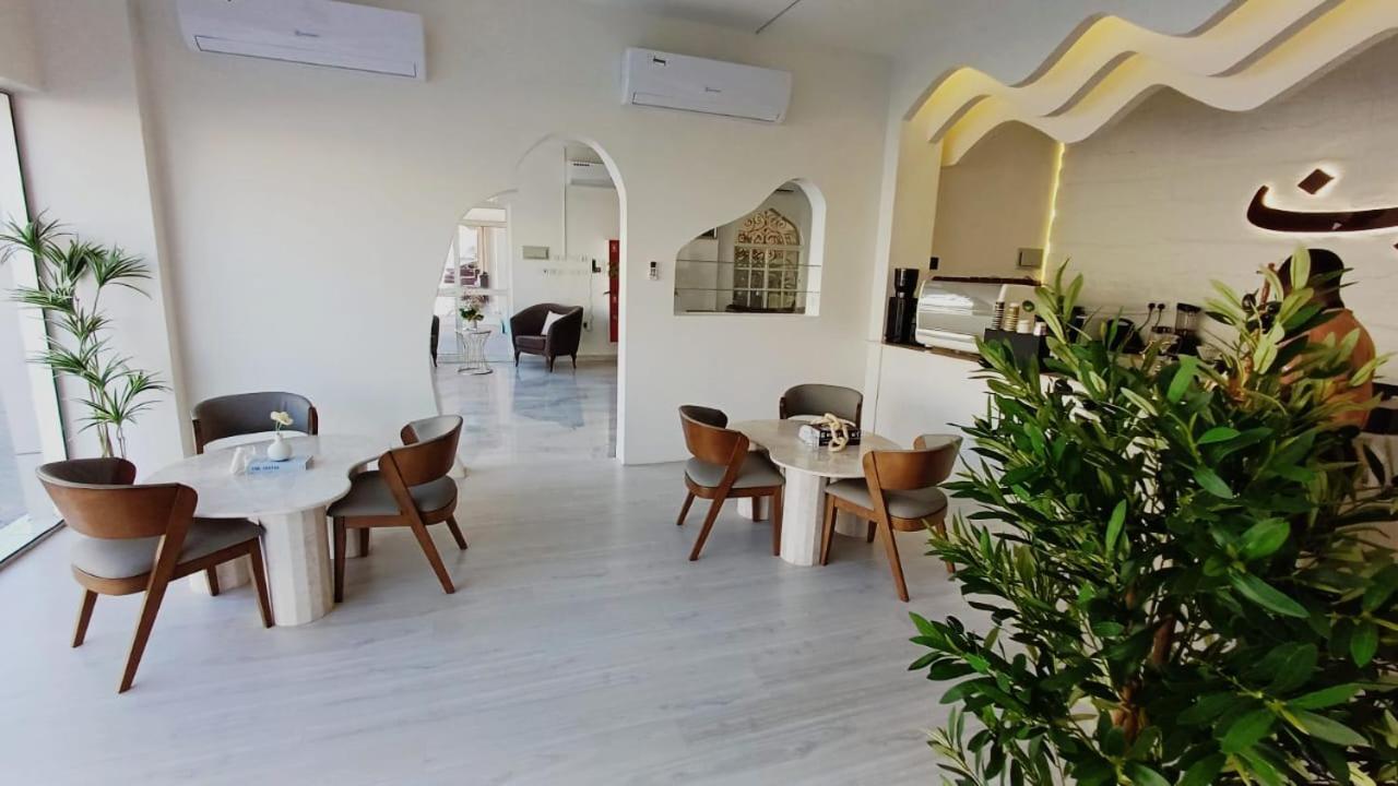 Taj Al Arab Hotel Al Burimi Al Buraimi Exterior foto