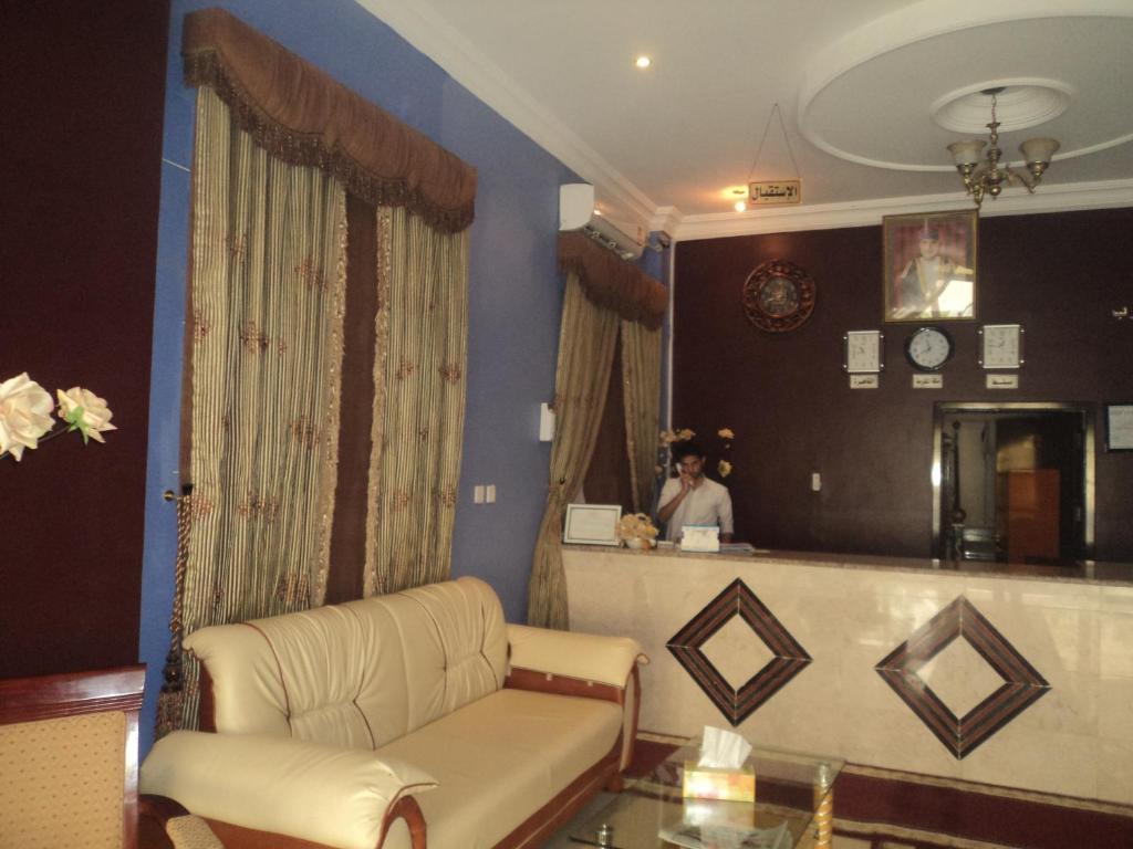 Taj Al Arab Hotel Al Burimi Al Buraimi Exterior foto